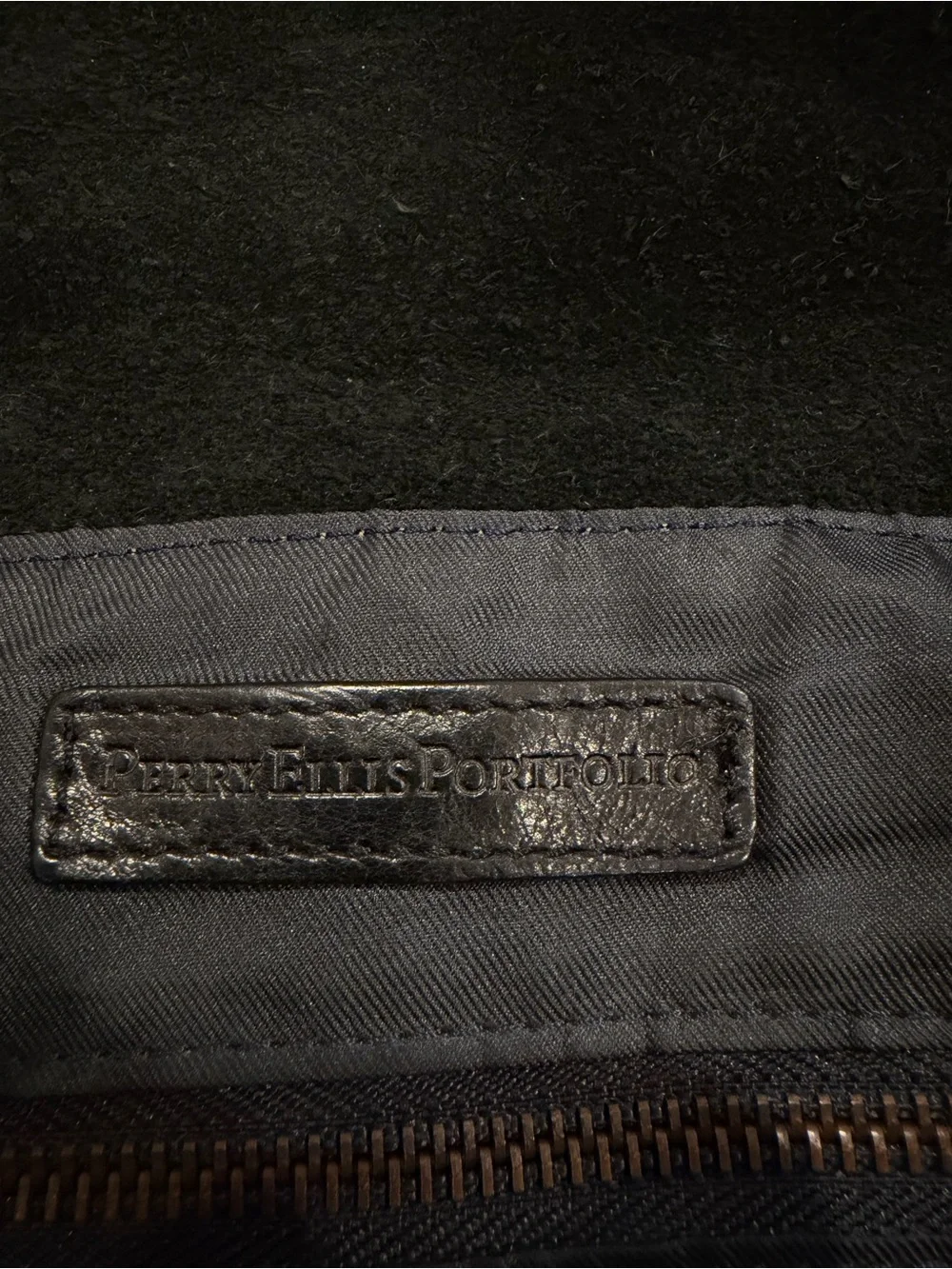 Perry Ellis Portfolio Black Leather Messenger Bag Crossbody Laptop Briefcase